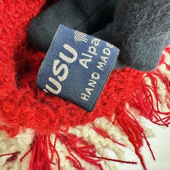 Yusu Tex 100% Alpaca Handmade Knitted Tassel Red White Beanie Mohawk Fringe - Picture 4 of 13
